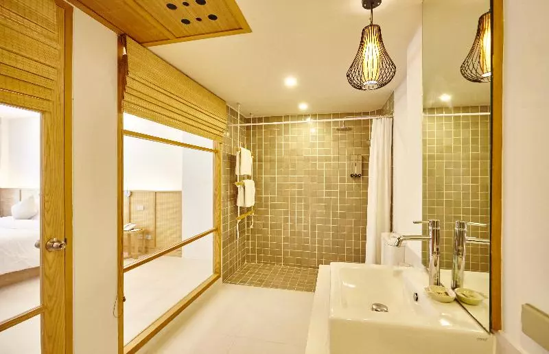 اتاق لوکس, Crowne Plaza Leeds, An Ihg