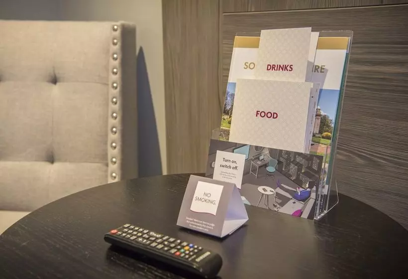 سوییت, Crowne Plaza   Sheffield, An Ihg