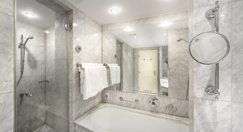 バルコニー付きデラックスルーム, Dvorak Spa & Wellness