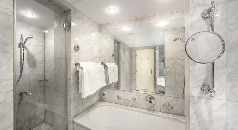 バルコニー付きデラックスルーム, Dvorak Spa & Wellness