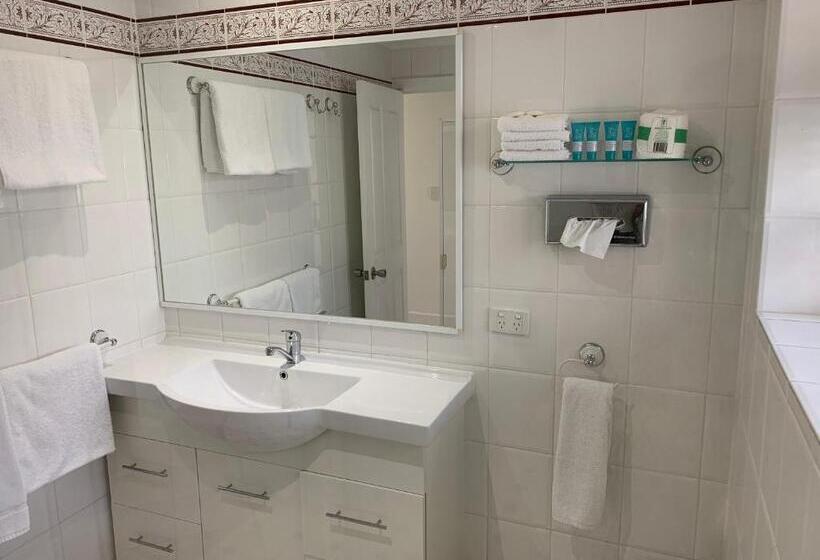 Люкс 2 Спальни, Ensenada Motor Inn And Suites