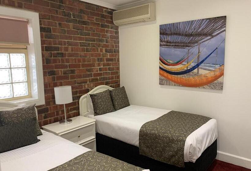Люкс 2 Спальни, Ensenada Motor Inn And Suites