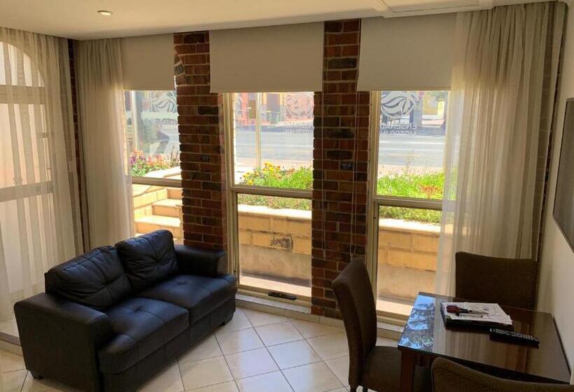 סוויטת 2 חדרי שינה, Ensenada Motor Inn And Suites