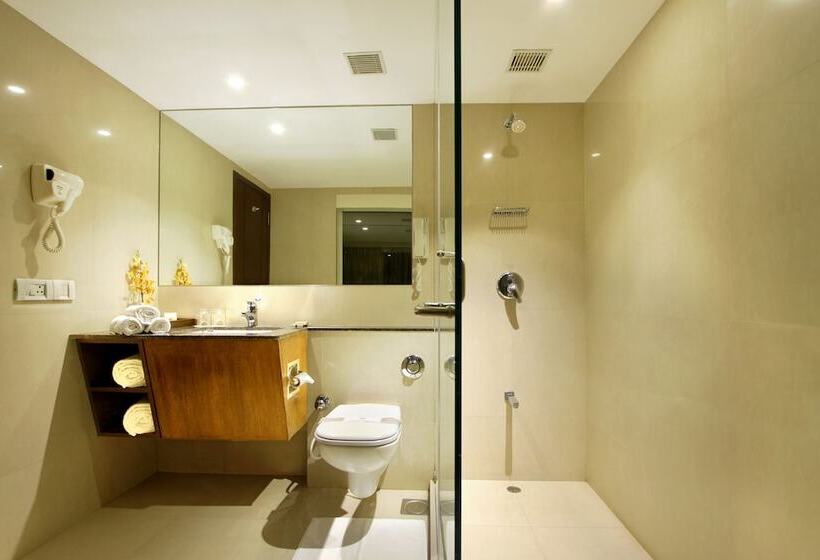 חדר אקזקיוטיב, Express Towers