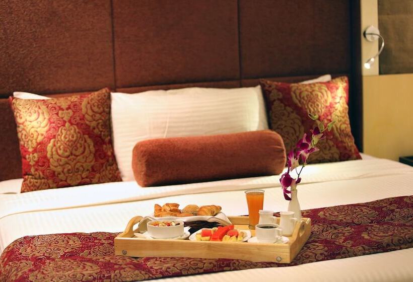 סוויטה, Express Towers