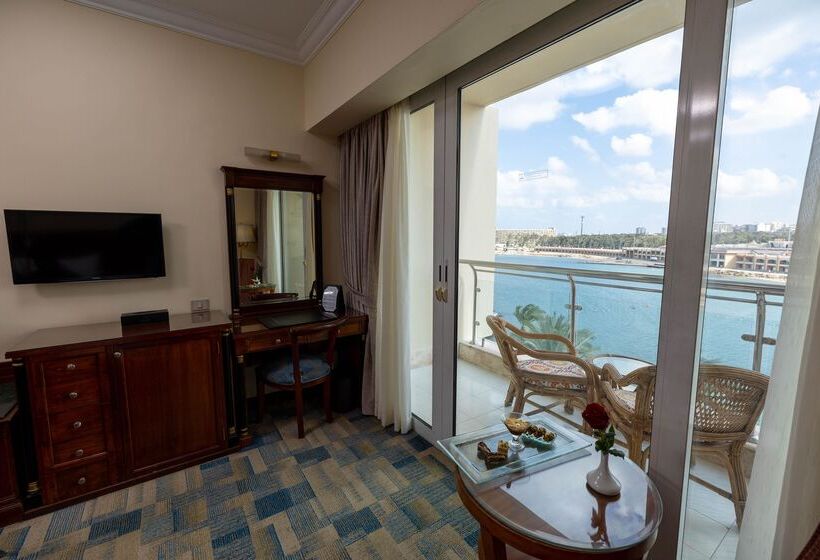 سوییت جونیور, Helnan Royal Palestine Hotel   Montazah Gardens