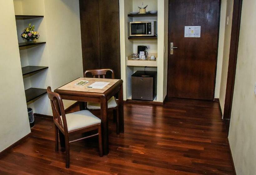 سوییت جونیور, Park Royal City Buenos Aires