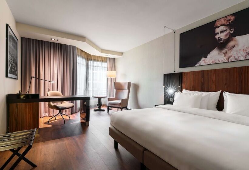 اتاق پرمیوم, Radisson Collection Grand Place Brussels