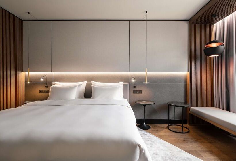 اتاق سوپریور, Radisson Collection Grand Place Brussels