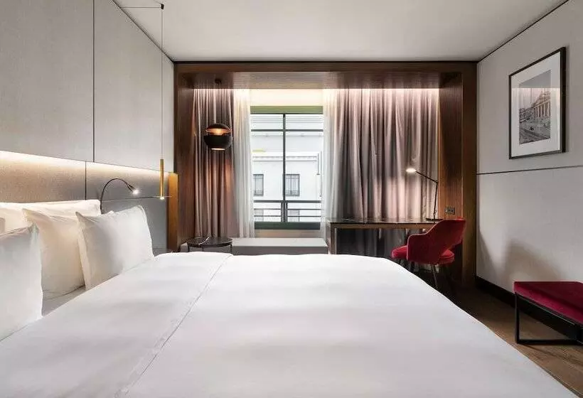 اتاق سوپریور, Radisson Collection Grand Place Brussels