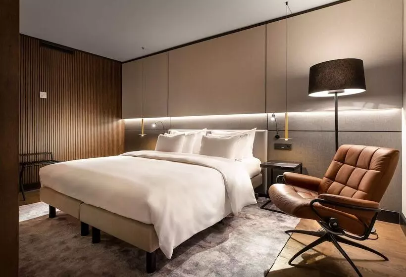 سوئیت پریمیوم, Radisson Collection Grand Place Brussels
