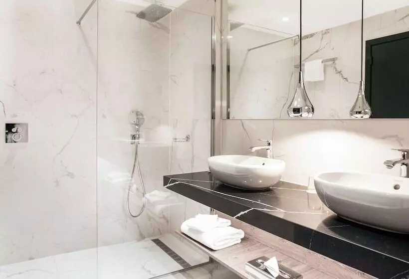 سوییت جونیور, Radisson Collection Grand Place Brussels