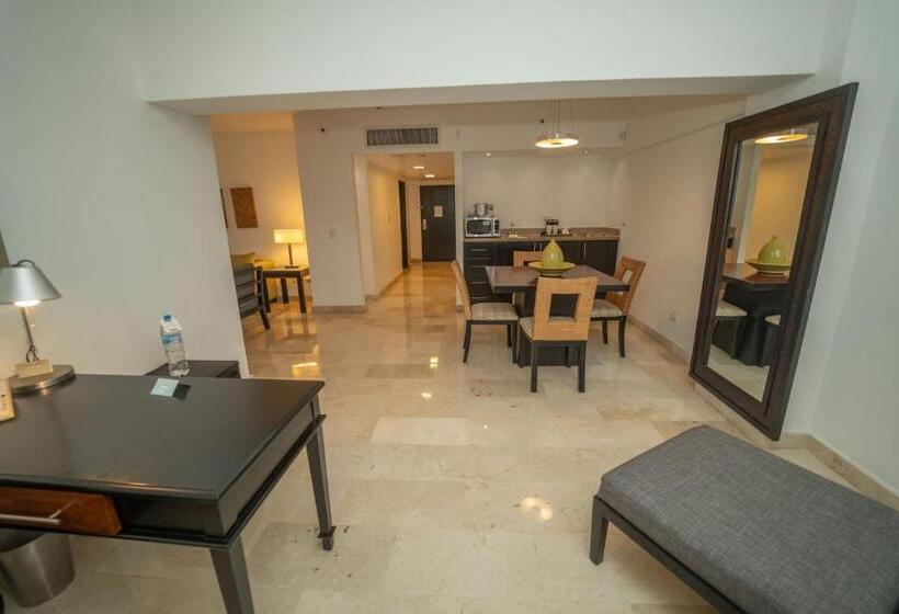 سوییت, Radisson Hotel Santo Domingo