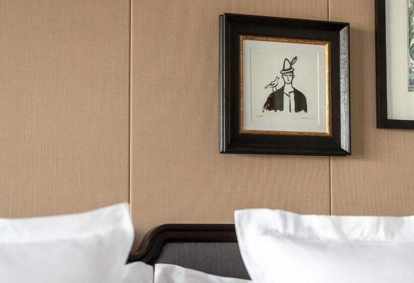 جناح جونيور, Rosewood Schloss Fuschl