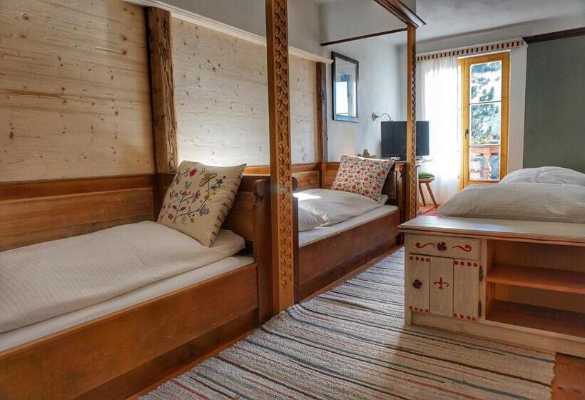 חדר משפחתי, Schlosswirt