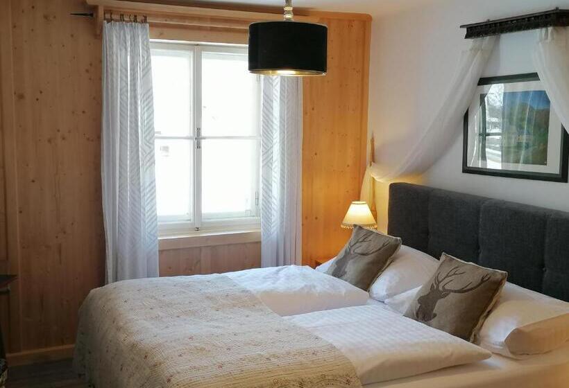 חדר סטנדרט, Schlosswirt