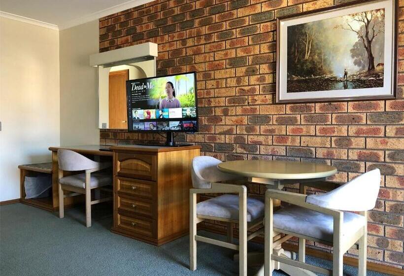 디럭스 자쿠지룸, Victoriana Motor Inn