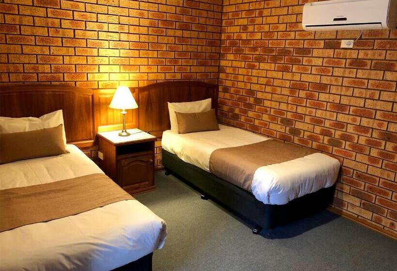 패밀리 룸, Victoriana Motor Inn