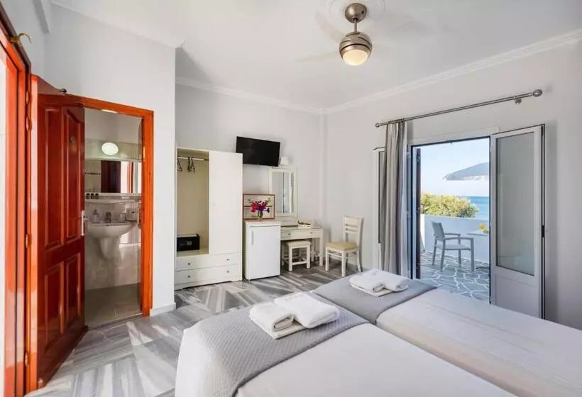 اتاق استاندارد با چشم‌انداز دریا, Irene Hotel   Beachfront