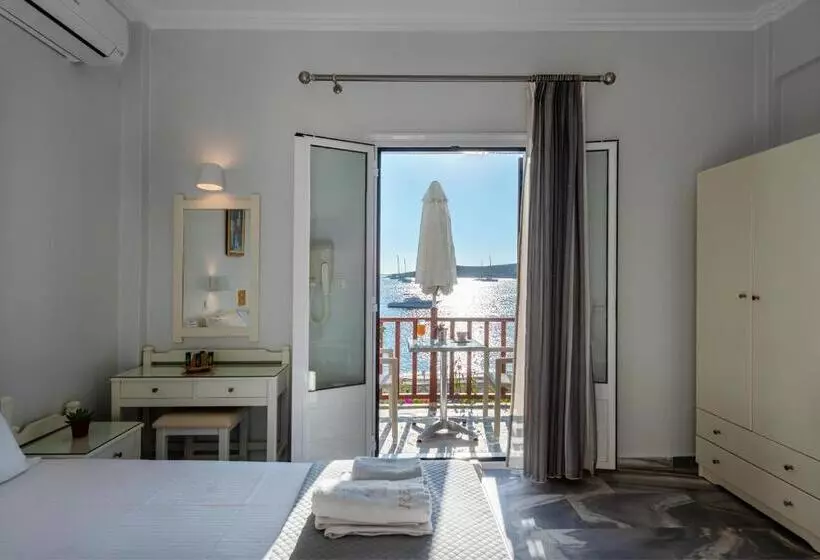 اتاق استاندارد با چشم‌انداز دریا, Irene Hotel   Beachfront