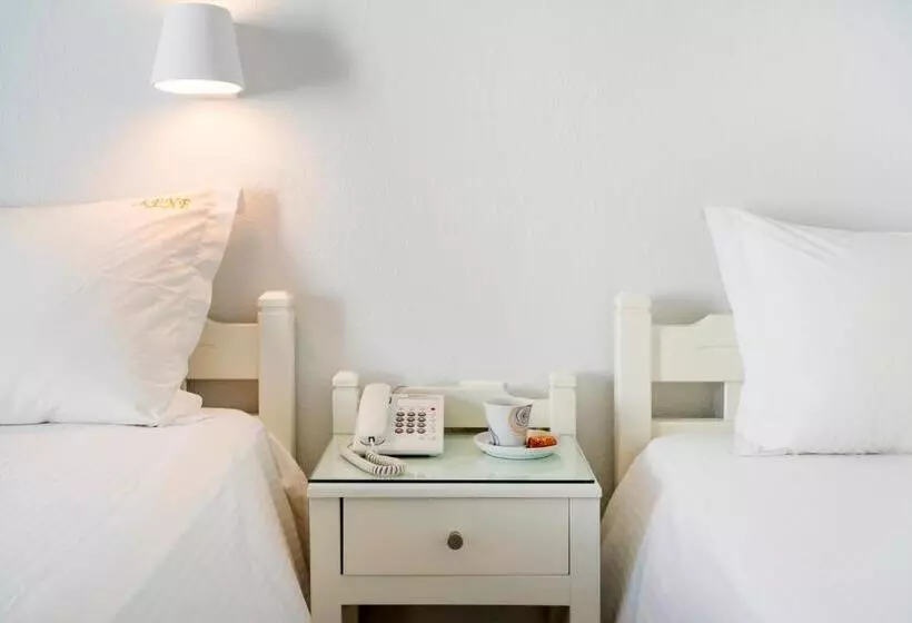 اتاق استاندارد سه نفره, Irene Hotel   Beachfront