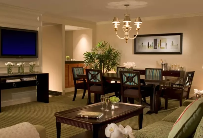 スイート, Hilton Orlando Lake Buena Vista Disney Springs® Area
