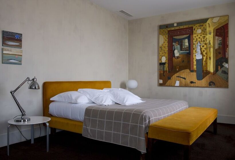 Junior Suite, Chateau Cordeillanbages