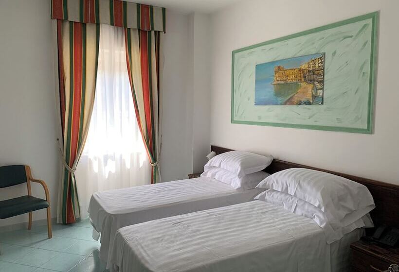 اتاق استاندارد, Conte