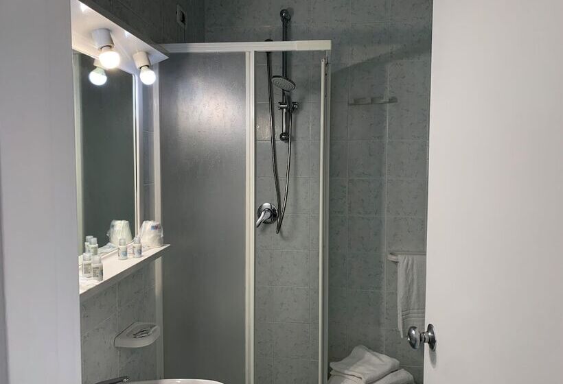 اتاق استاندارد با بالکن, Conte