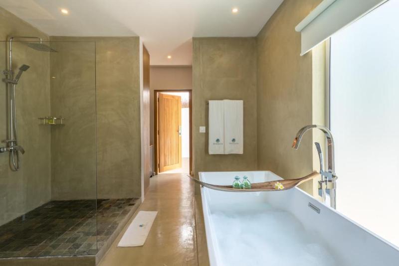 اتاق استاندارد یک نفره, Conte