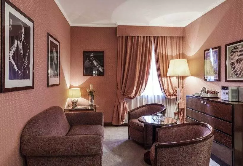 سوییت جونیور, Doria Grand