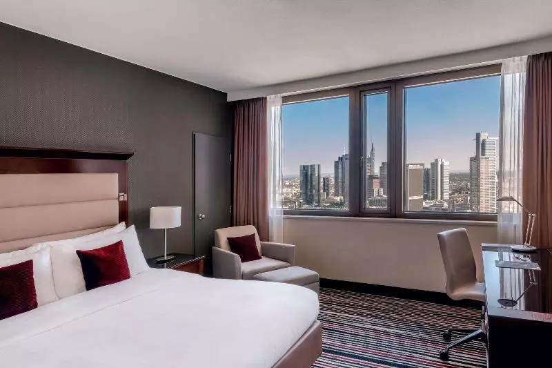 اتاق استاندارد با چشم‌انداز, Frankfurt Marriott
