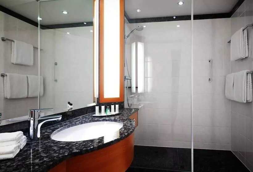 اتاق کلاب, Frankfurt Marriott