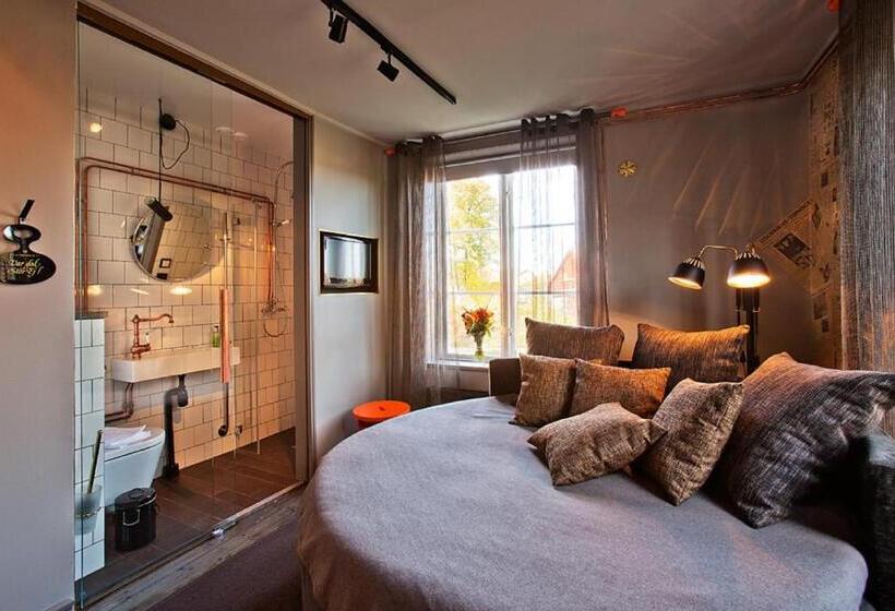 اتاق استاندارد, Hesselby Slott