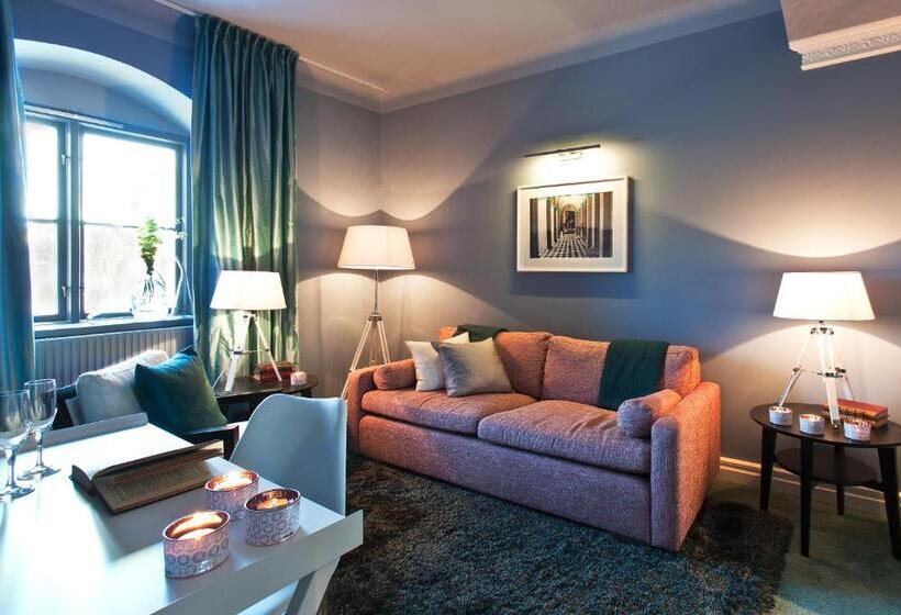 سوییت, Hesselby Slott