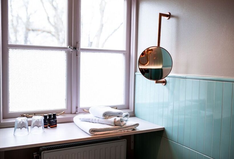 اتاق سوپریور, Hesselby Slott