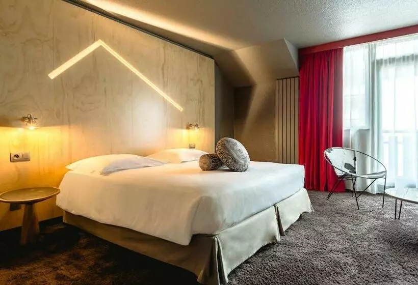سوییت جونیور, Hôtel Les Aiglons Chamonix
