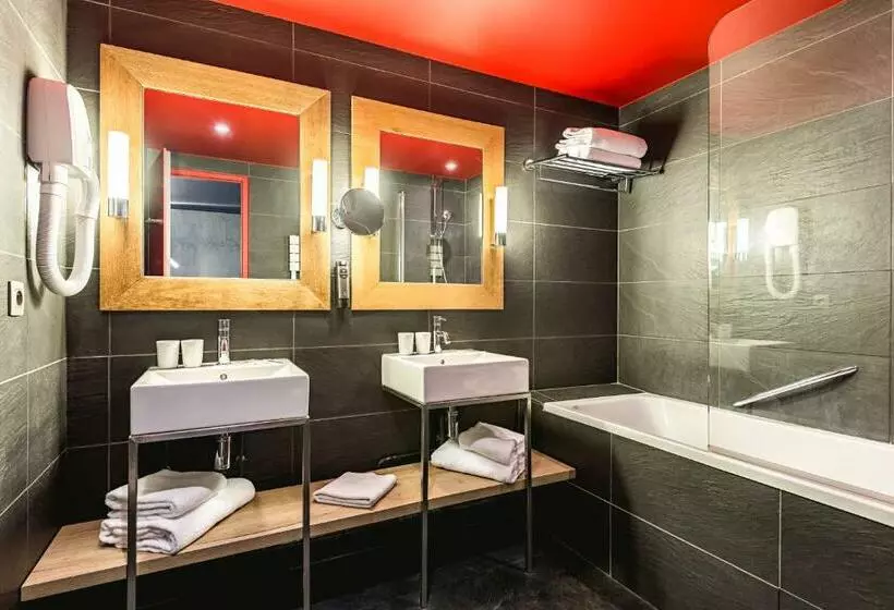 سوییت جونیور, Hôtel Les Aiglons Chamonix