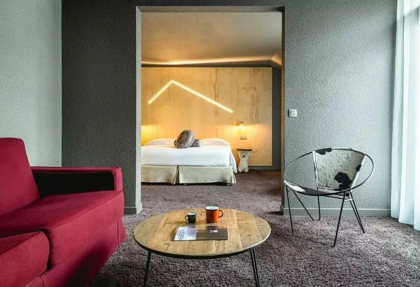سوییت جونیور, Hôtel Les Aiglons Chamonix