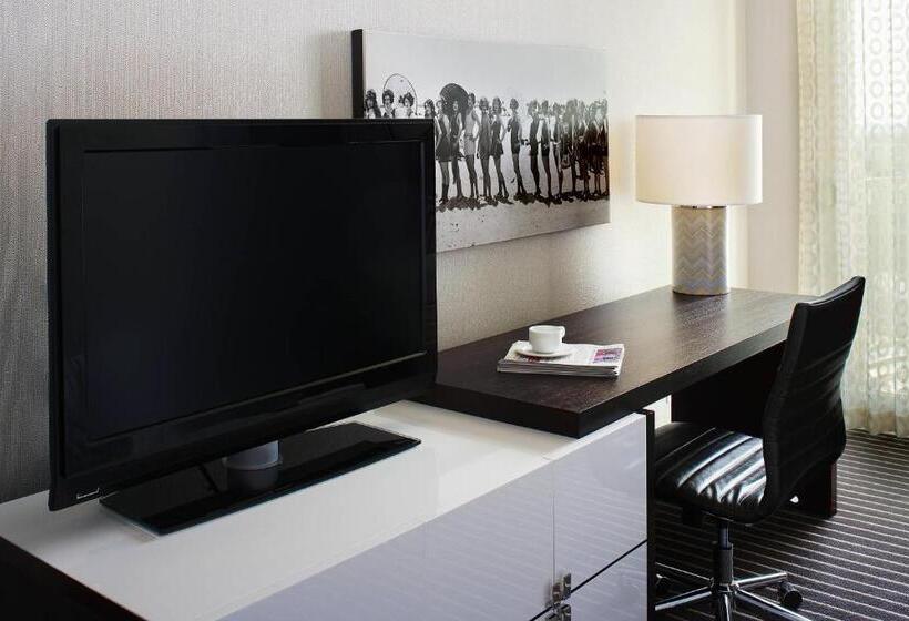 Хижина, Hyatt Centric Delfina Santa Monica