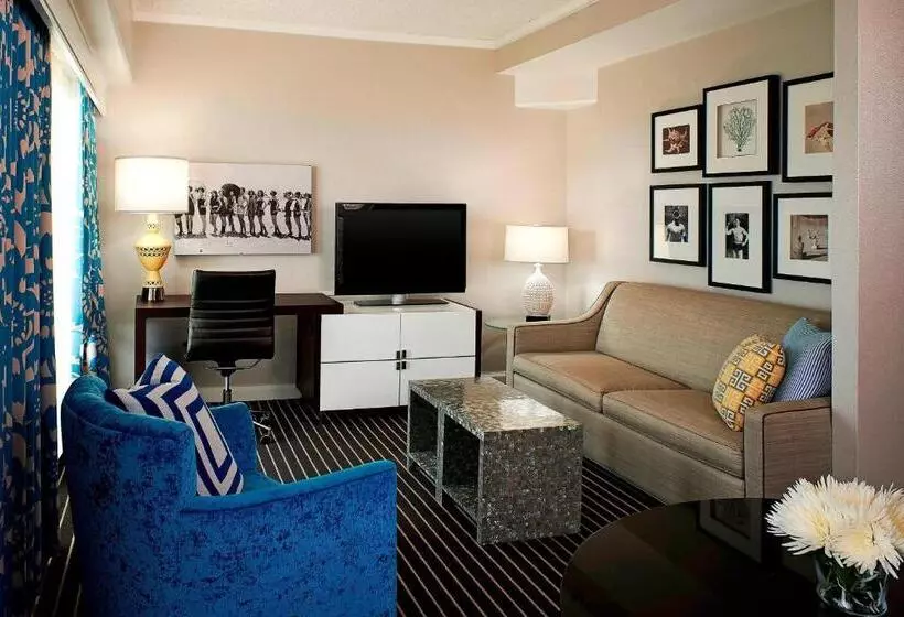 سوئیت با تخت بزرگ, Hyatt Centric Delfina Santa Monica