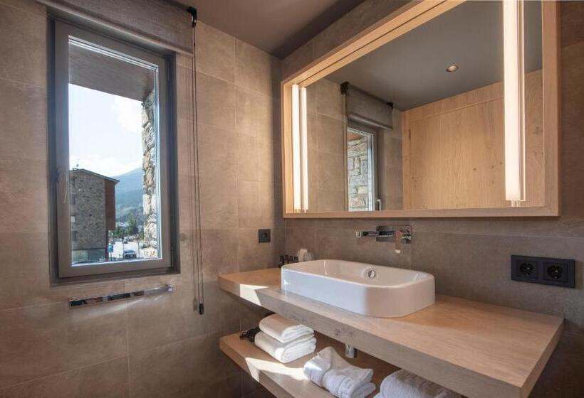 اتاق استاندارد با چشمانداز کوهستان, Naudi Boutique Adults Only