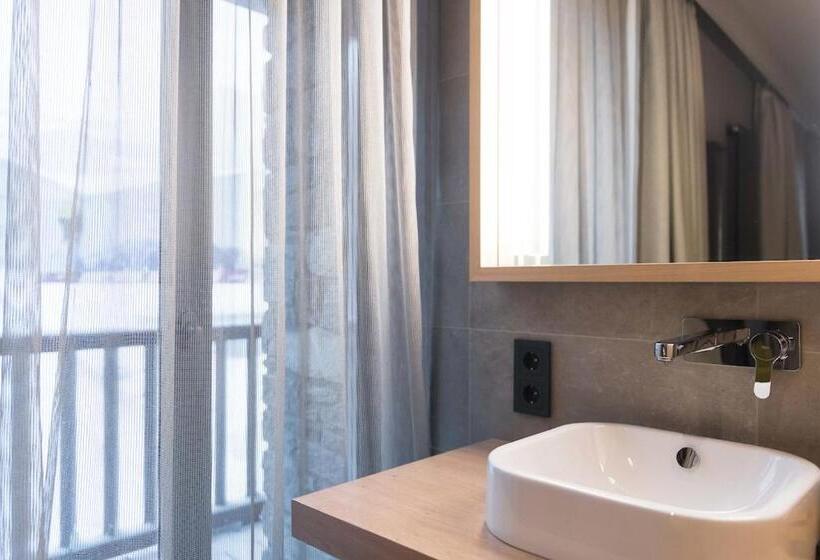 اتاق استاندارد, Naudi Boutique Adults Only