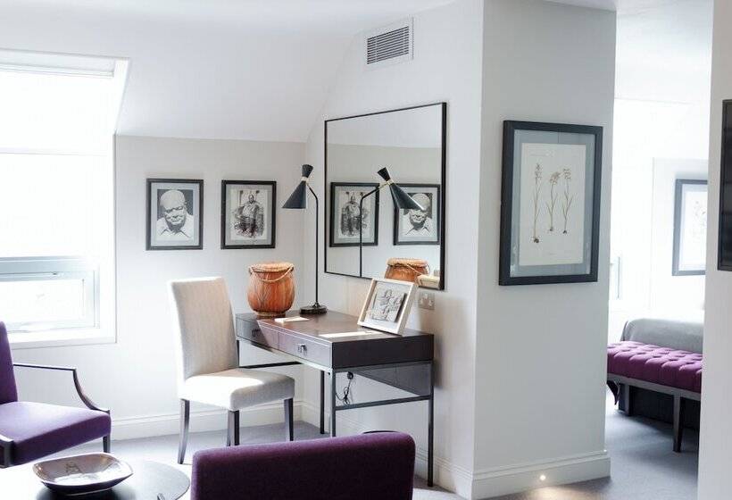 סוויטה, Old Parsonage