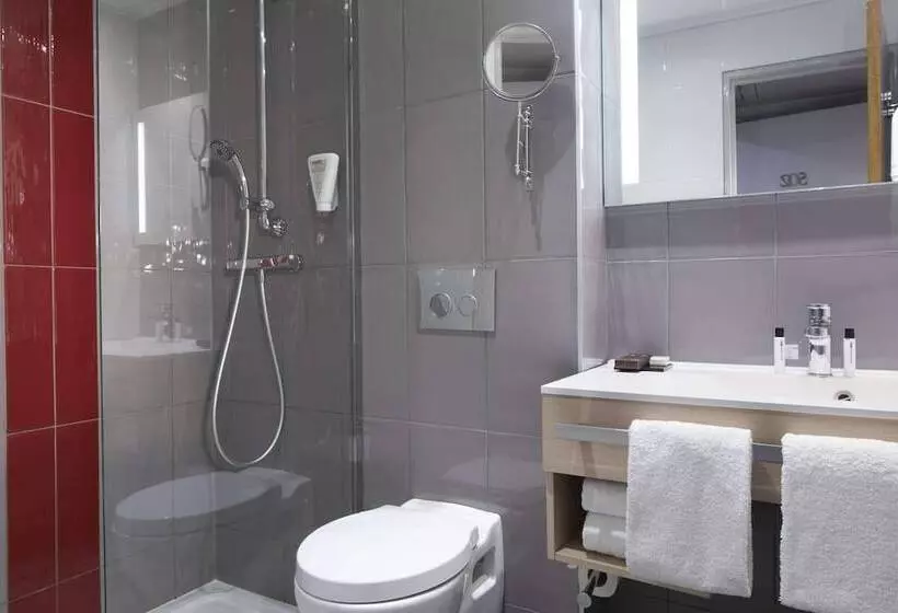 Habitación Triple Estándar, Paris Bastille