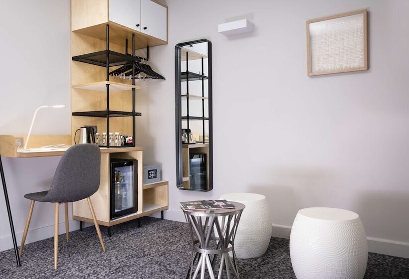 スタンダード４人部屋, Paris Bastille