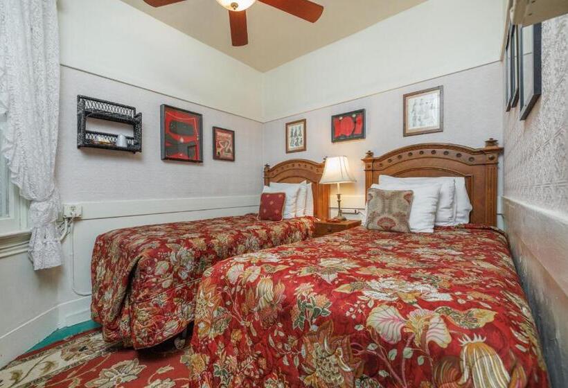 غرفة قياسية حمام مشترك, San Remo