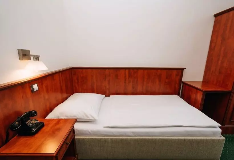 اتاق استاندارد یک نفره, Union Hotel Prague