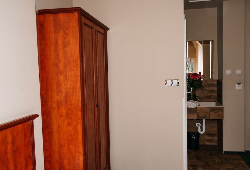 اتاق استاندارد یک نفره, Union Hotel Prague