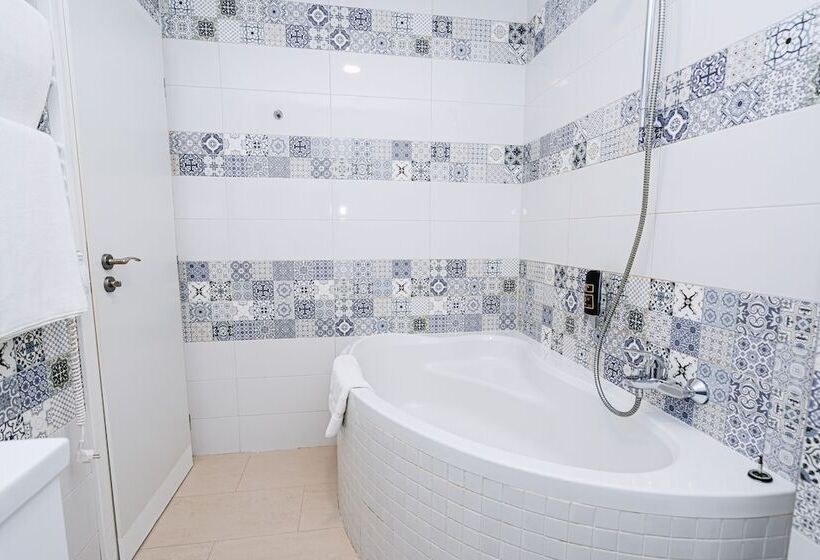 اتاق استاندارد سه نفره, Union Hotel Prague